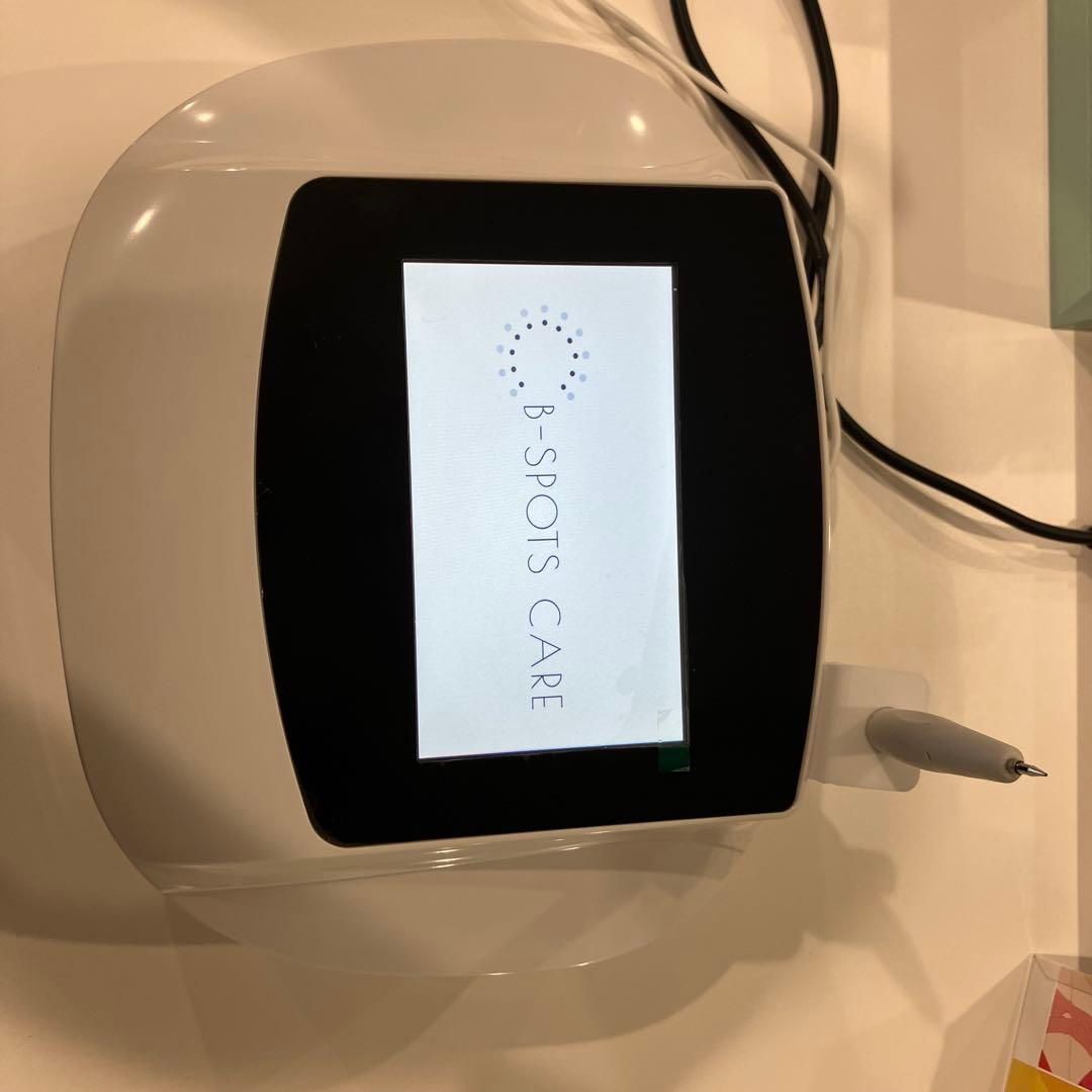 2025年最新式　低周波シミケアマシン　説明書、1年保証付き通電しただけの新品！