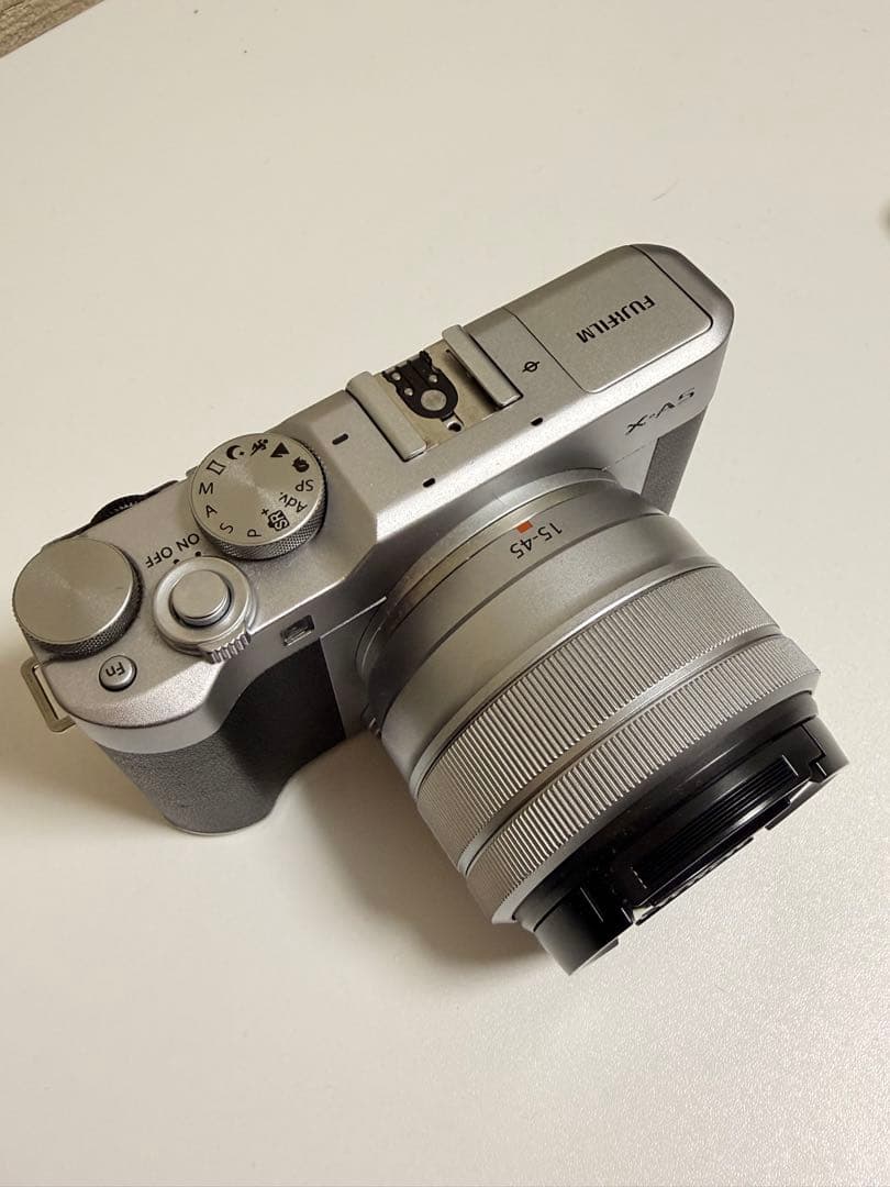 Fujifilm X-A5 シルバー