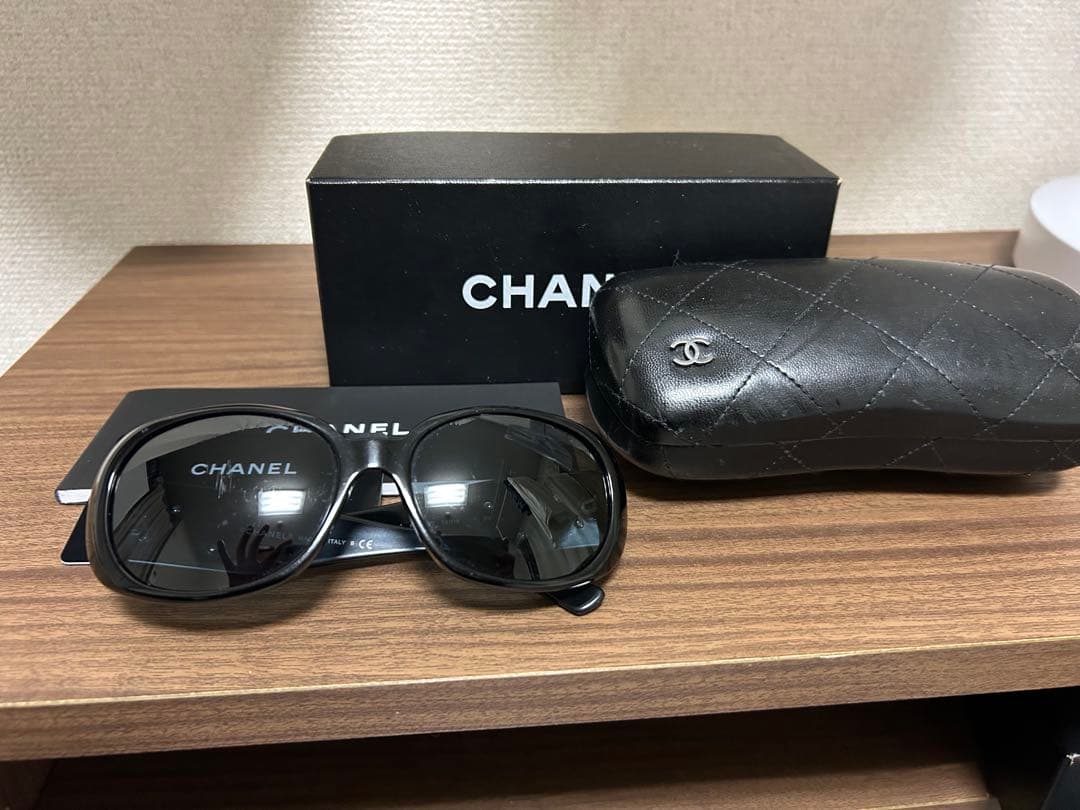 CHANEL カメリアモチーフサングラス　ジャンク品
