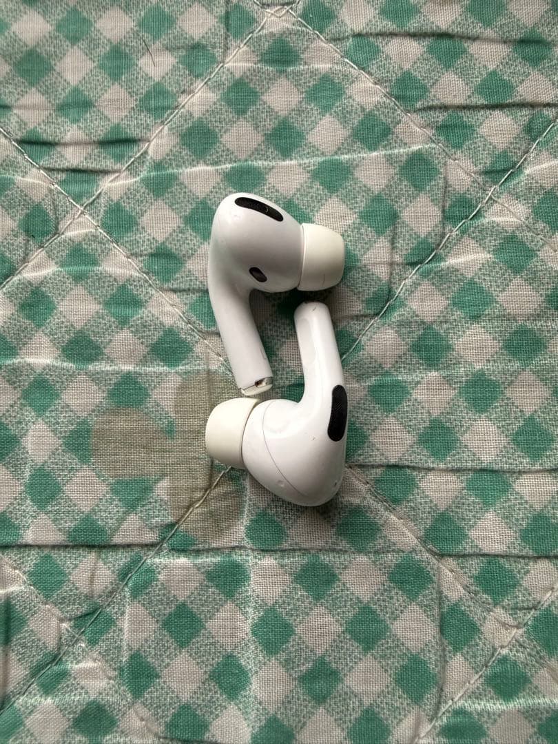 AirPods Pro 本体 ホワイト ケース無