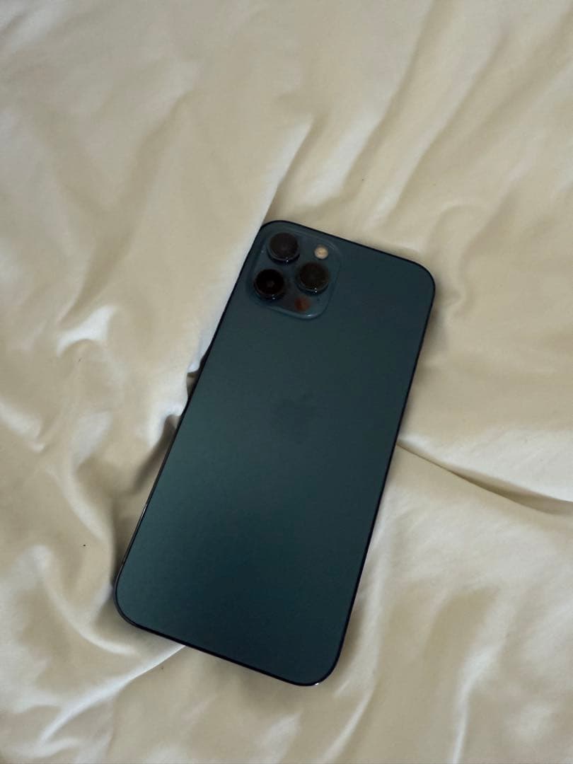 Apple iPhone 12 Pro max 256GB 本体