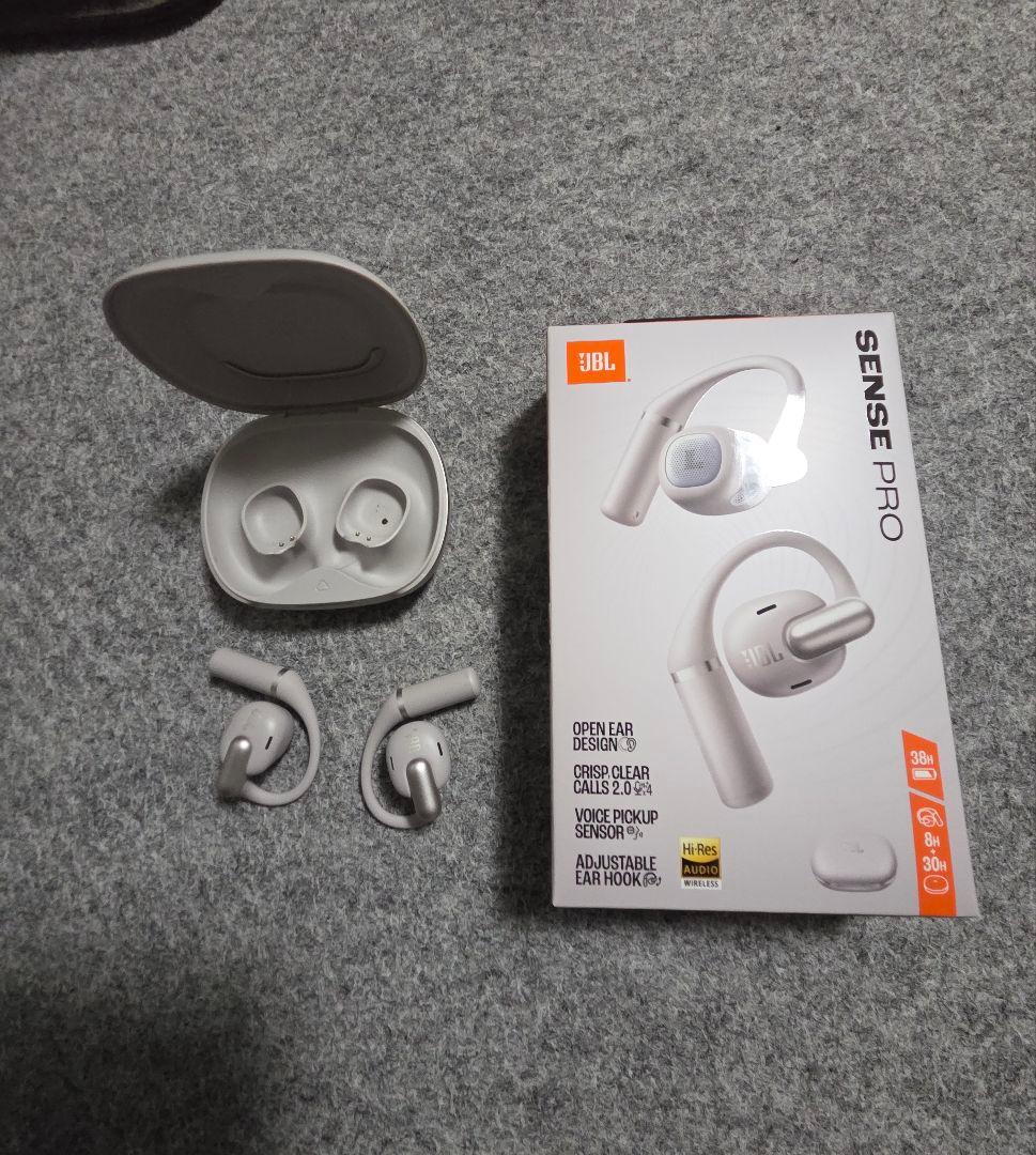 JBL SENSE PRO ワイヤレスイヤフォンベージュ