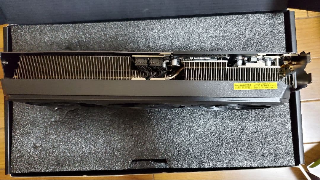 美品 GIGABYTE RTX 5070 12GB GAMING OC