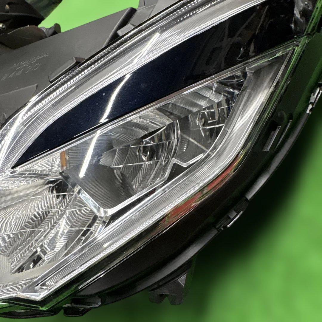 PCX125 JF81 純正ヘッドライト