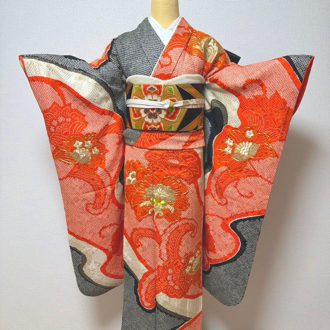 21 振袖フルセット 正絹 朱赤 黒 金彩 絞り 駒刺繍 レトロ アンティーク