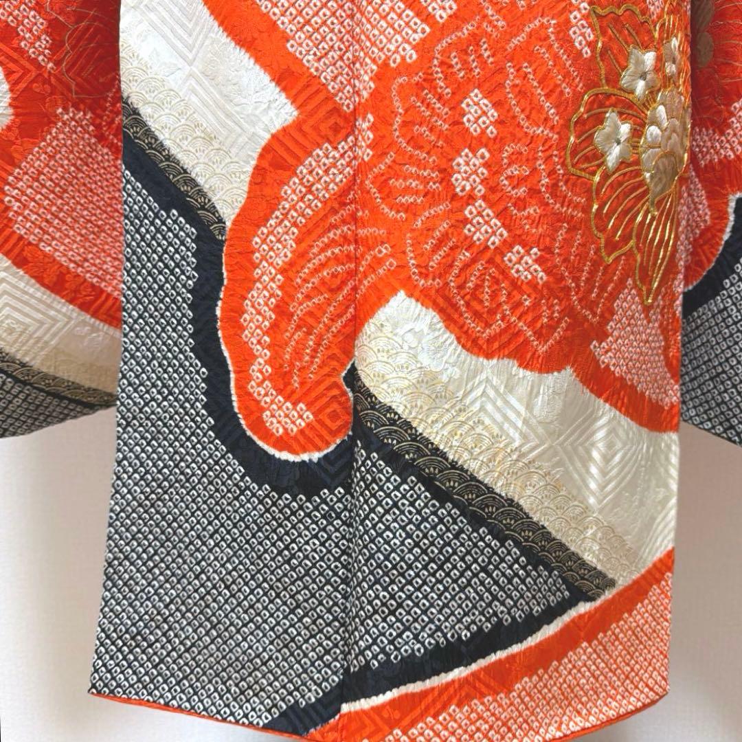 21 振袖フルセット 正絹 朱赤 黒 金彩 絞り 駒刺繍 レトロ アンティーク