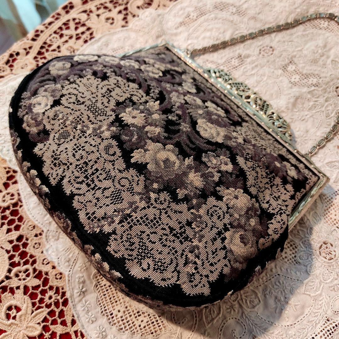 プチポワン　刺繍　ゴブラン　バック　ポーチ　アンティーク　ニードルポイント