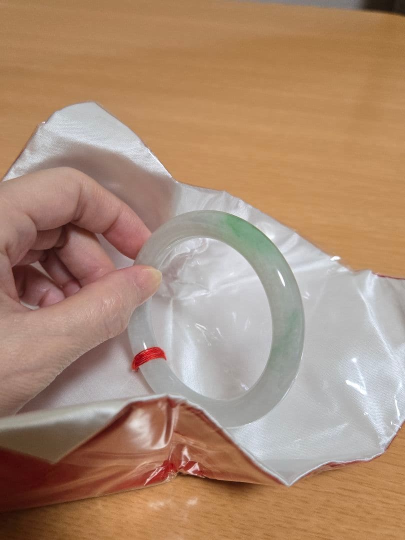 【AKARU】翡翠バングル