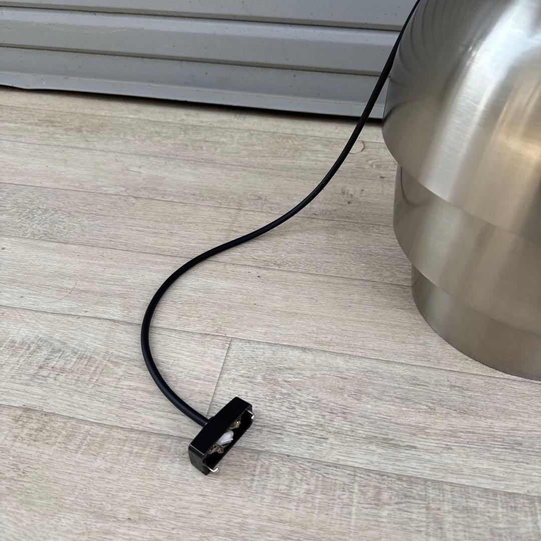 ボーコンセプト　BoConcept　パインコーン ペンダントランプ　②