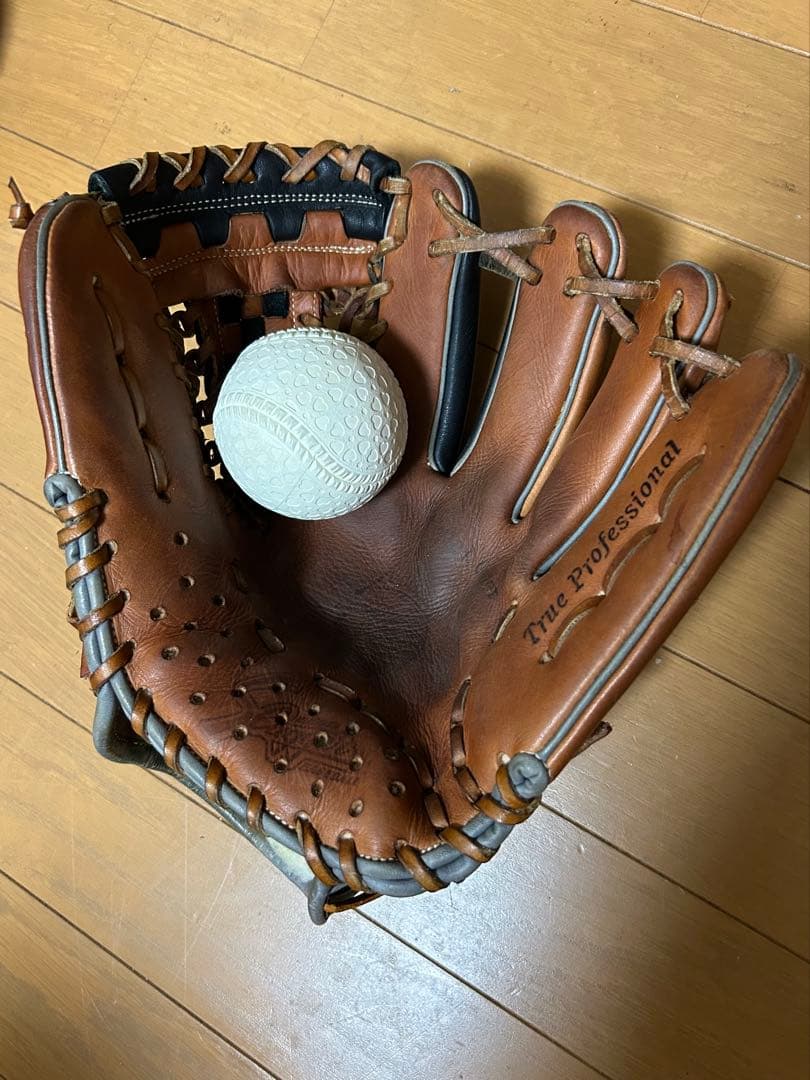 Ssgs 軟式グローブ 黒/茶 編み込みデザイン