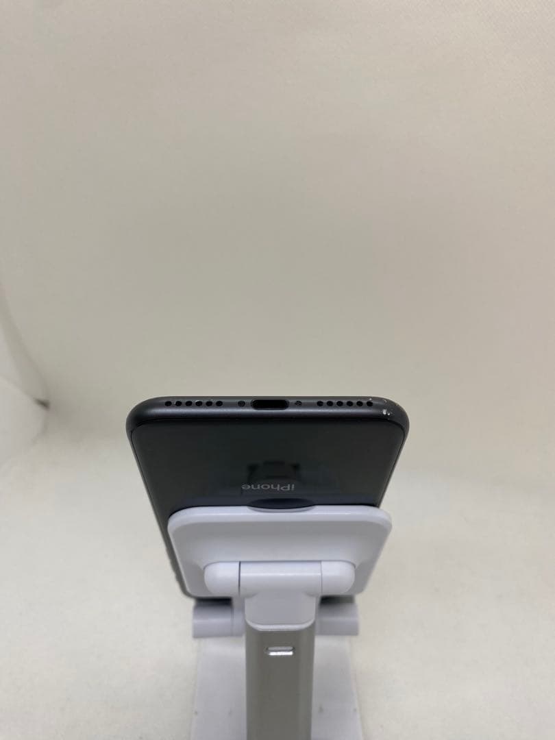 iPhone 8 64GB SIMフリー バッテリー98% 85799