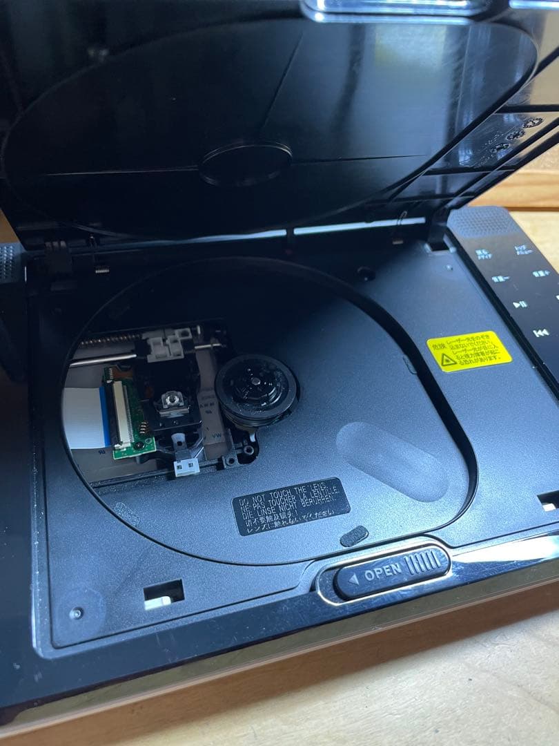 Avox ポータブルDVD・BD・Blu-rayブルーレイプレーヤー