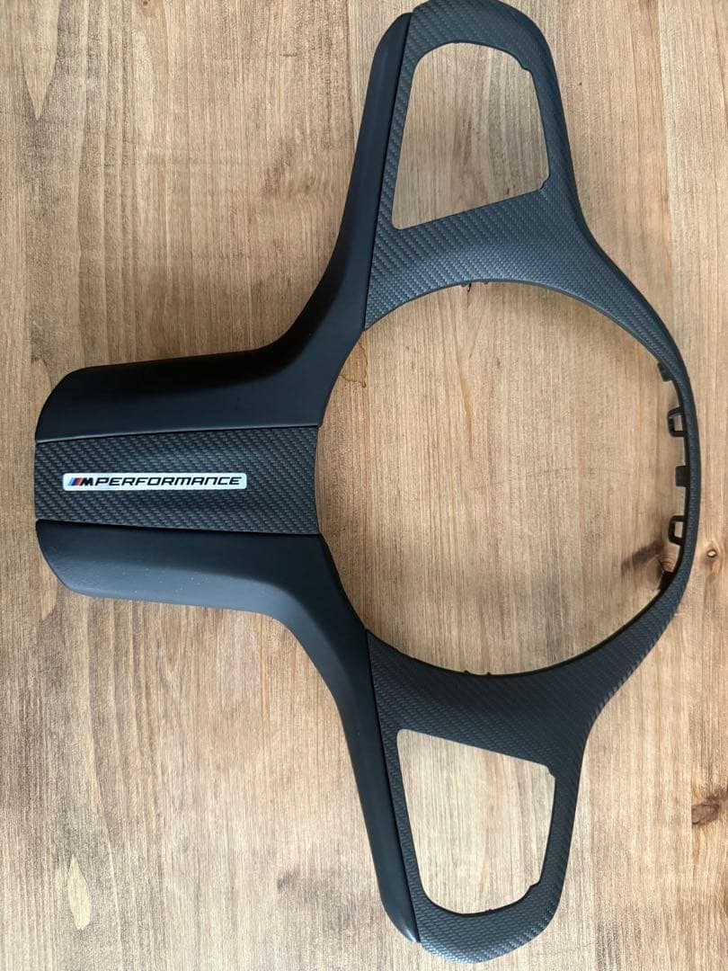 M PERFORMANCE ステアリングカバー