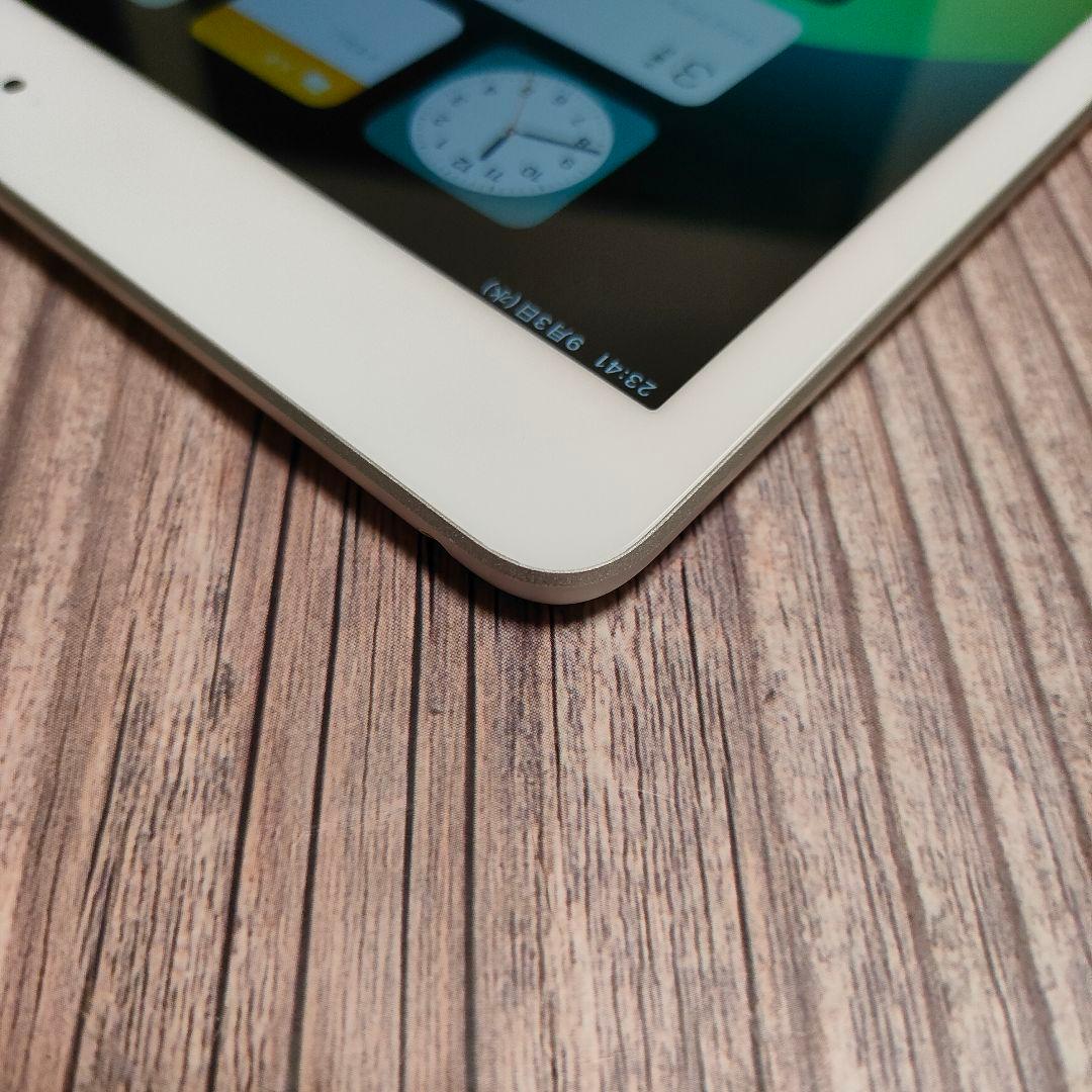 iPad 第8世代 32GB シルバー 美品