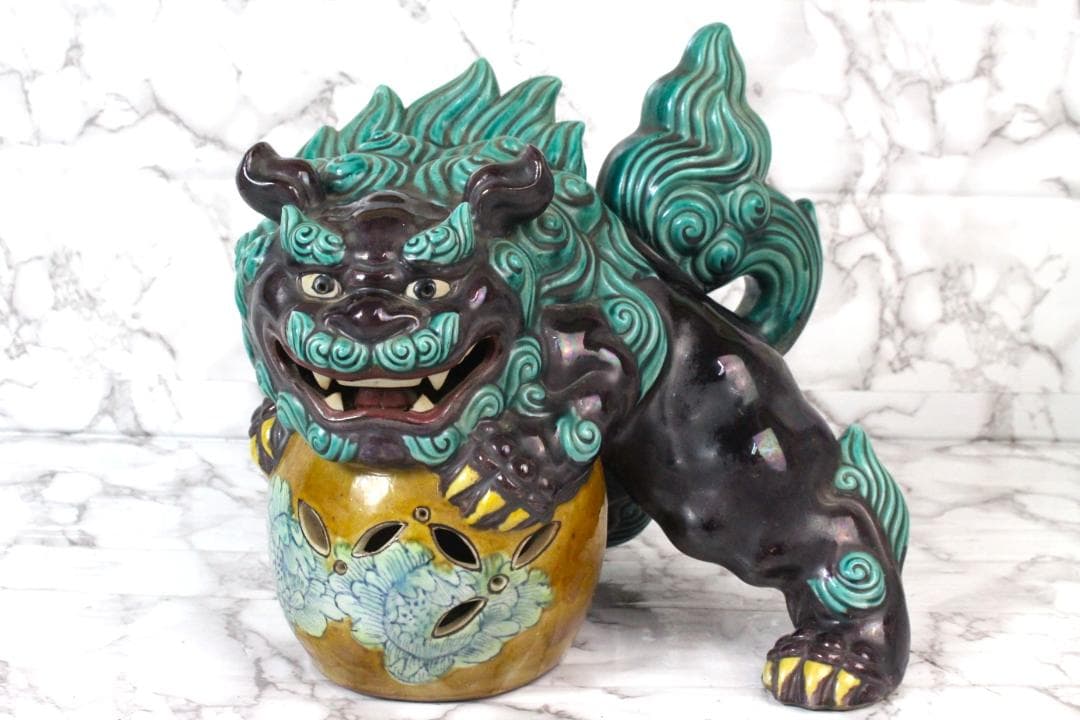 ♡九谷焼 大吉 糠川清章 玉乗り獅子 獅子像 赤獅子 縁起物 色絵 置物 魔除け