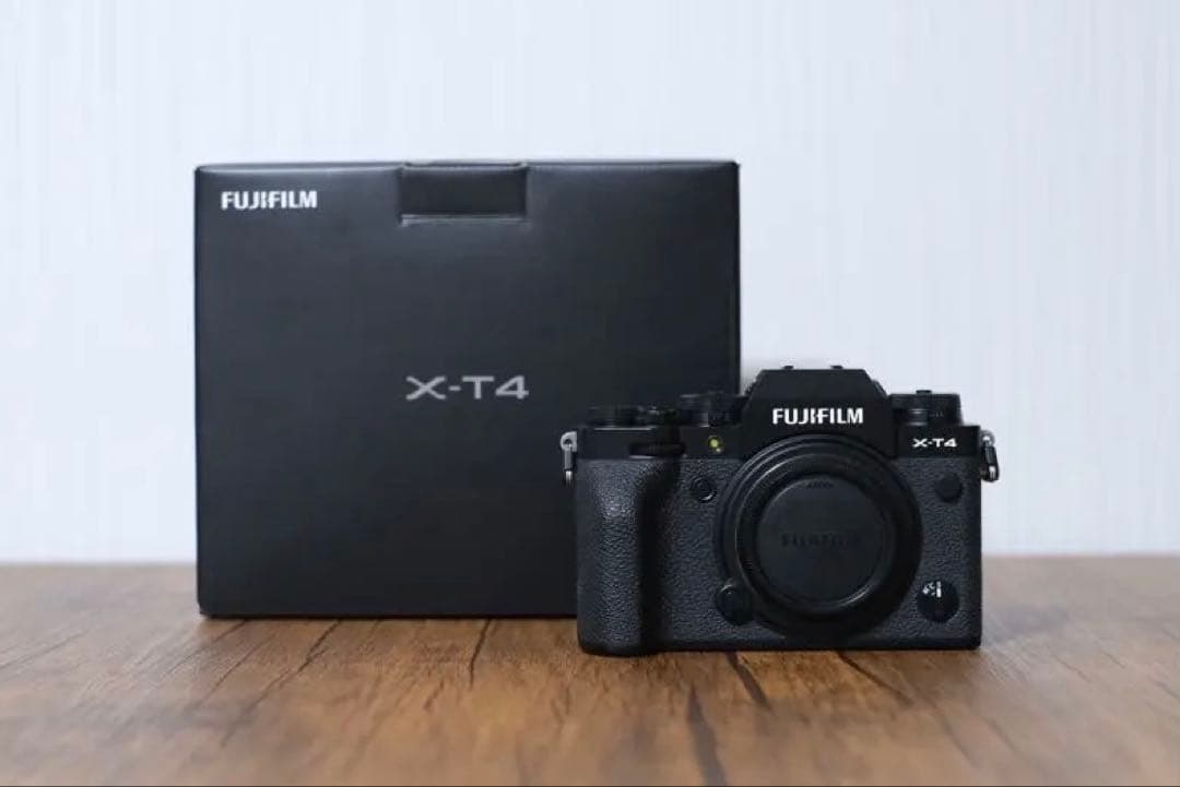 【限定お値下げ中】Fujifilm X-T4 本体のみ 各種付属品付き