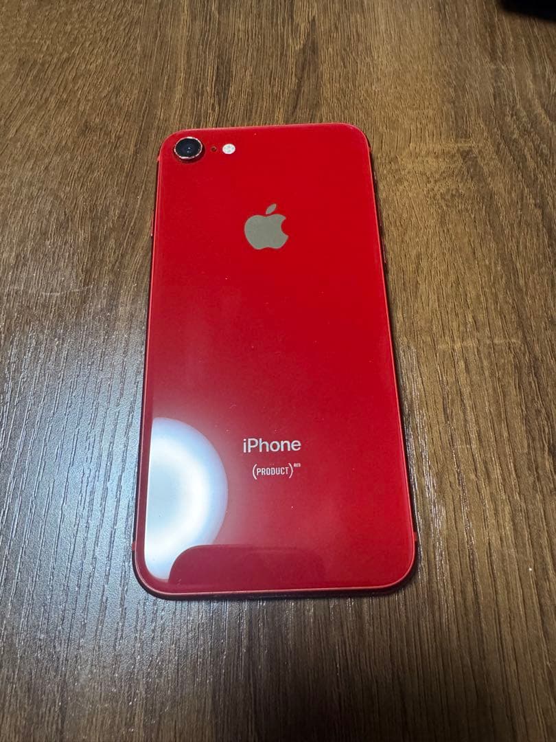 Apple iPhone 8 レッド