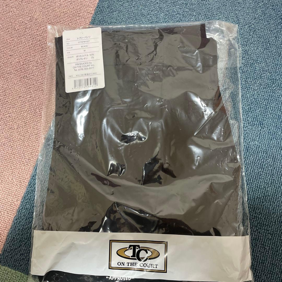 ON THE COURT ブラック レフリーパンツ Mサイズ　ベルトレスタイプ