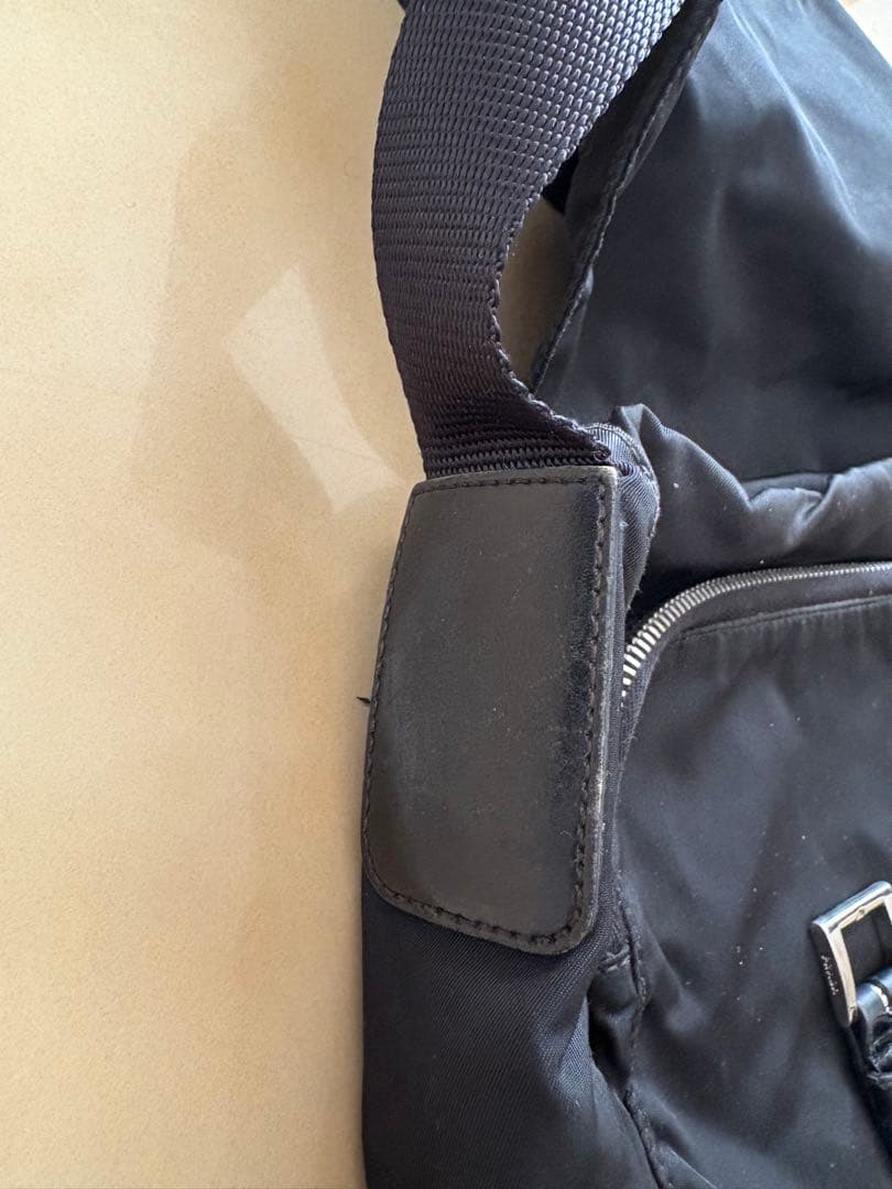 PRADA プラダ ショルダーバッグ ワンショルダー 三角ロゴ 斜め掛け