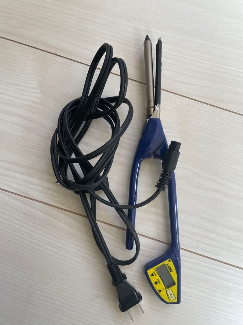 Lenz デジタルヘアアイロン　丸8mm