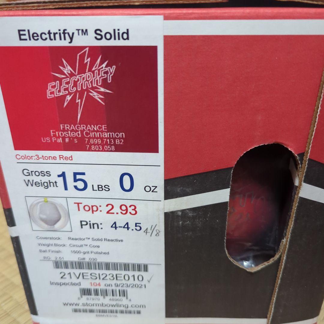 STORM Electrify Solid ボウリングボール 15lbs