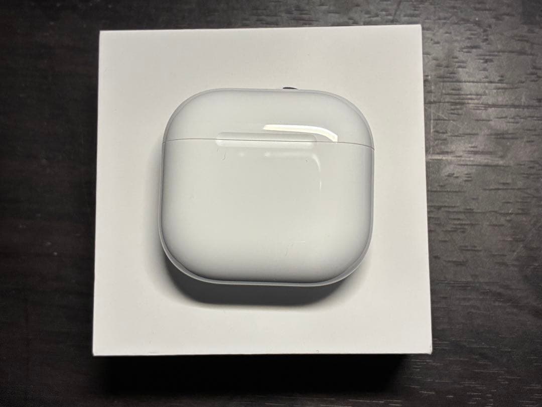 AirPods4 ANC搭載　ケース付き