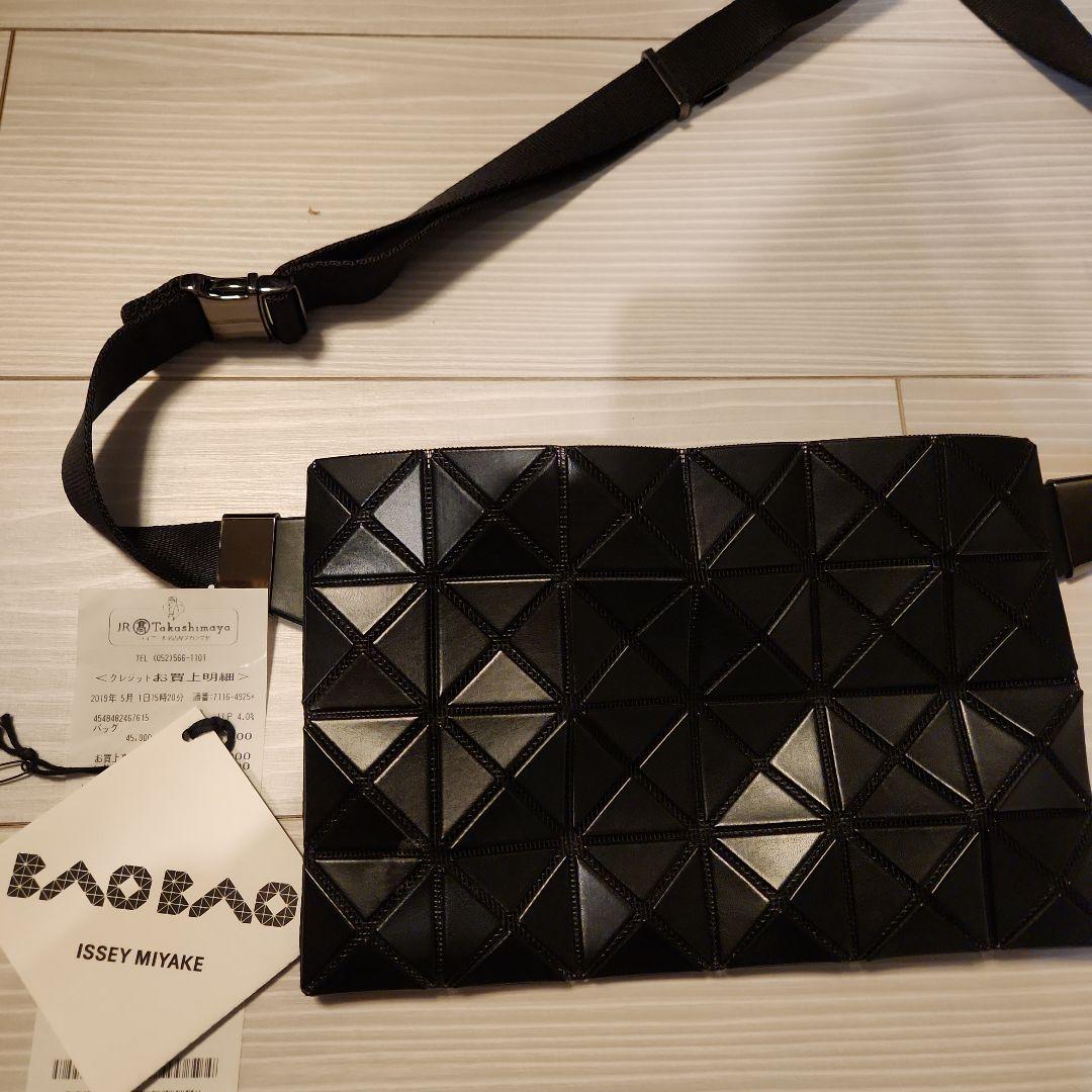 美品 BAO BAO ISSEY MIYAKE ボディバッグ ブラック タグ付き