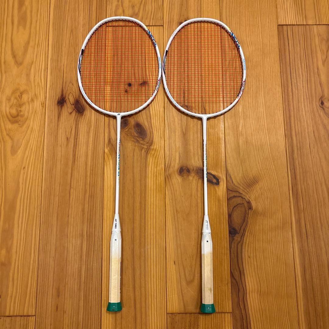 YONEX ASTROX 33 バドミントンラケット 2本セット