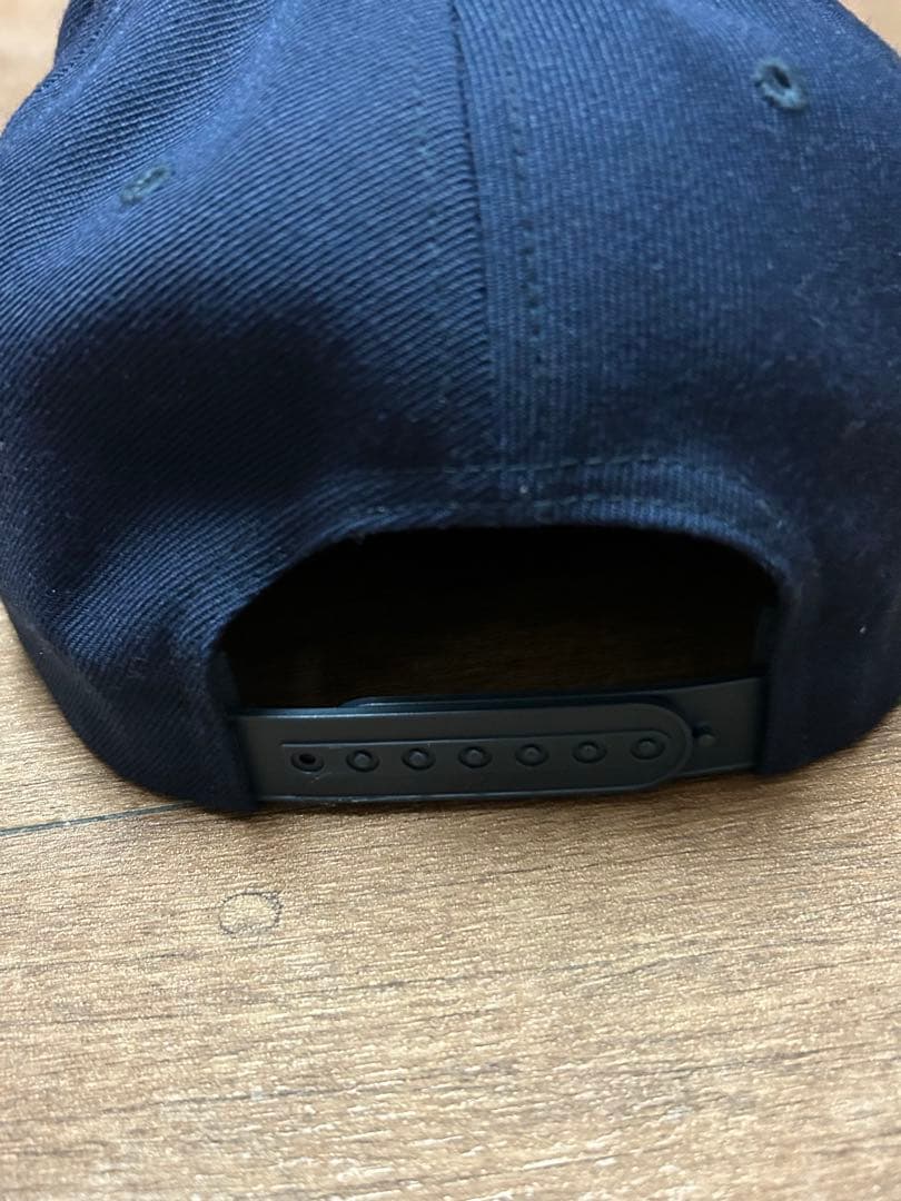 TENDERLOINテンダーロイン ネイビーフラットバイザーベースボールキャップ