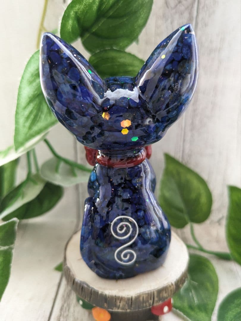 【睦月】ラピスラズリの蝶ネクタイねこちゃん形オルゴナイト☆他２点