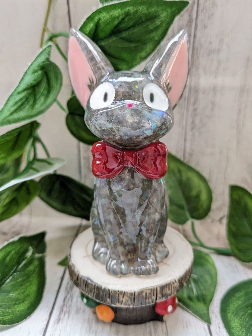 【睦月】ラピスラズリの蝶ネクタイねこちゃん形オルゴナイト☆他２点