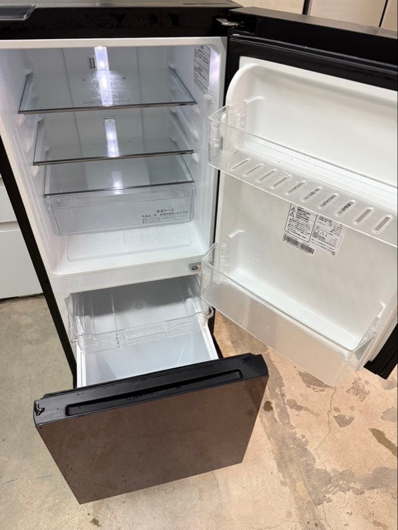 2019年式 134L Hisense 冷蔵庫 HR-G13A-BR