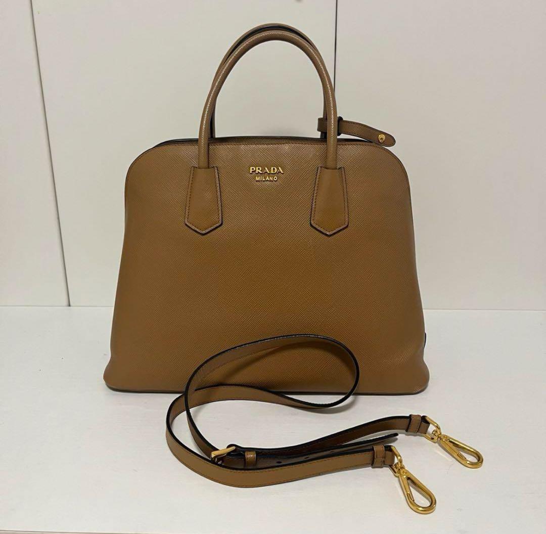 PRADA バッグ キャラメル