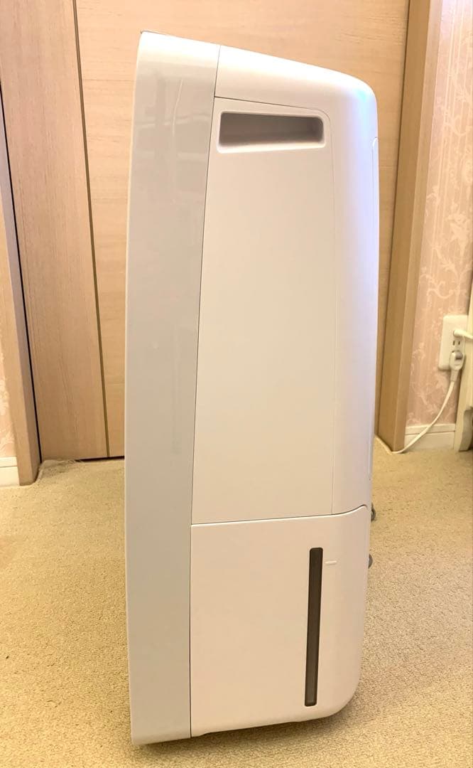 2024年製　シャープ 除湿機 CV-R180-W木造20畳