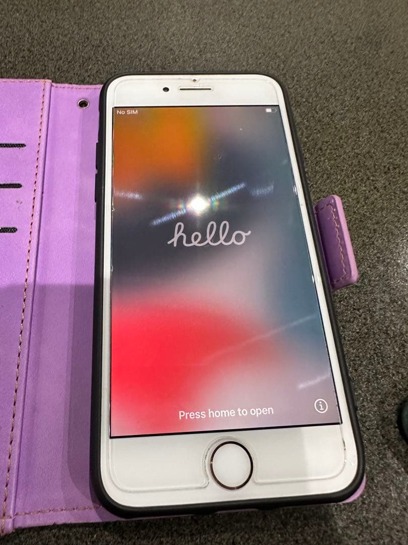 iPhone 8 ⭐︎手帳型ケース付き