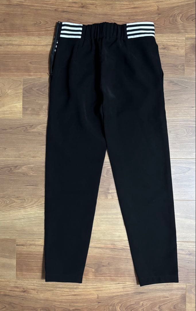 最終値下げ！美品‼️ボーダーズ　38 テーパードパンツ　定番パンツ