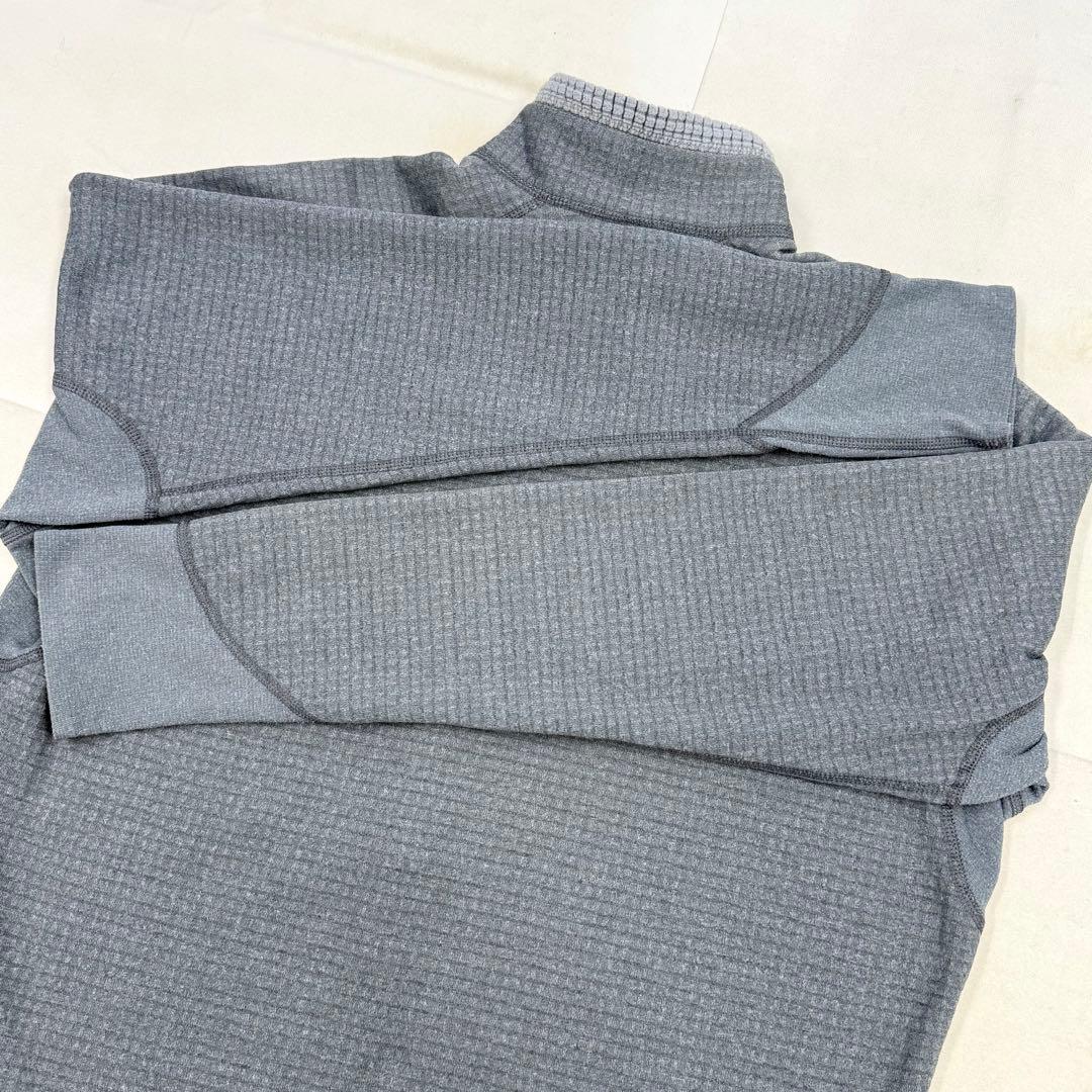 06F Patagonia R1 FLASH PULLOVER USA製