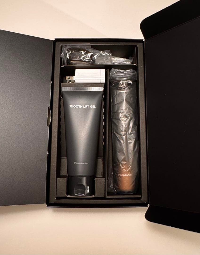 【美品】パナソニック最上位モデル美顔器　バイタリフト　RFEX EH-SR86