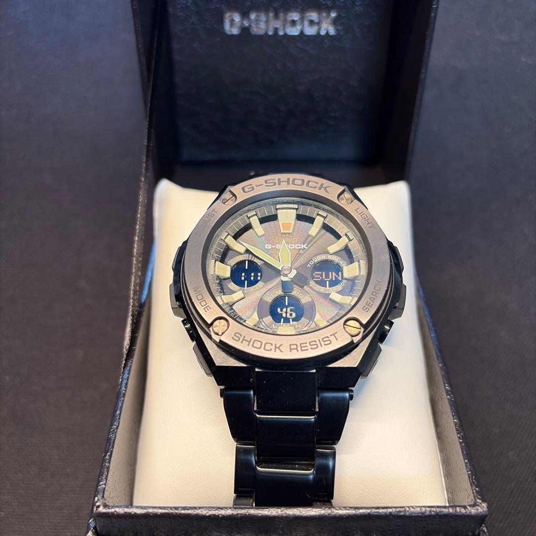 G-SHOCK ソーラー電波腕時計