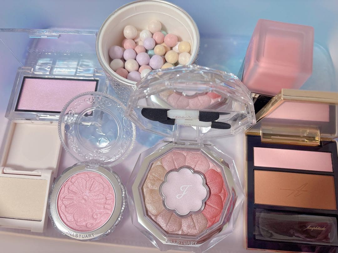 お化粧品まとめ売り✩.*˚約70点以上あります!!写真必見っ!!