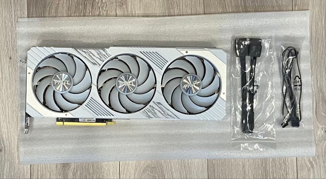 Palit RTX4070Ti Super GP W OC ドスパラモデル