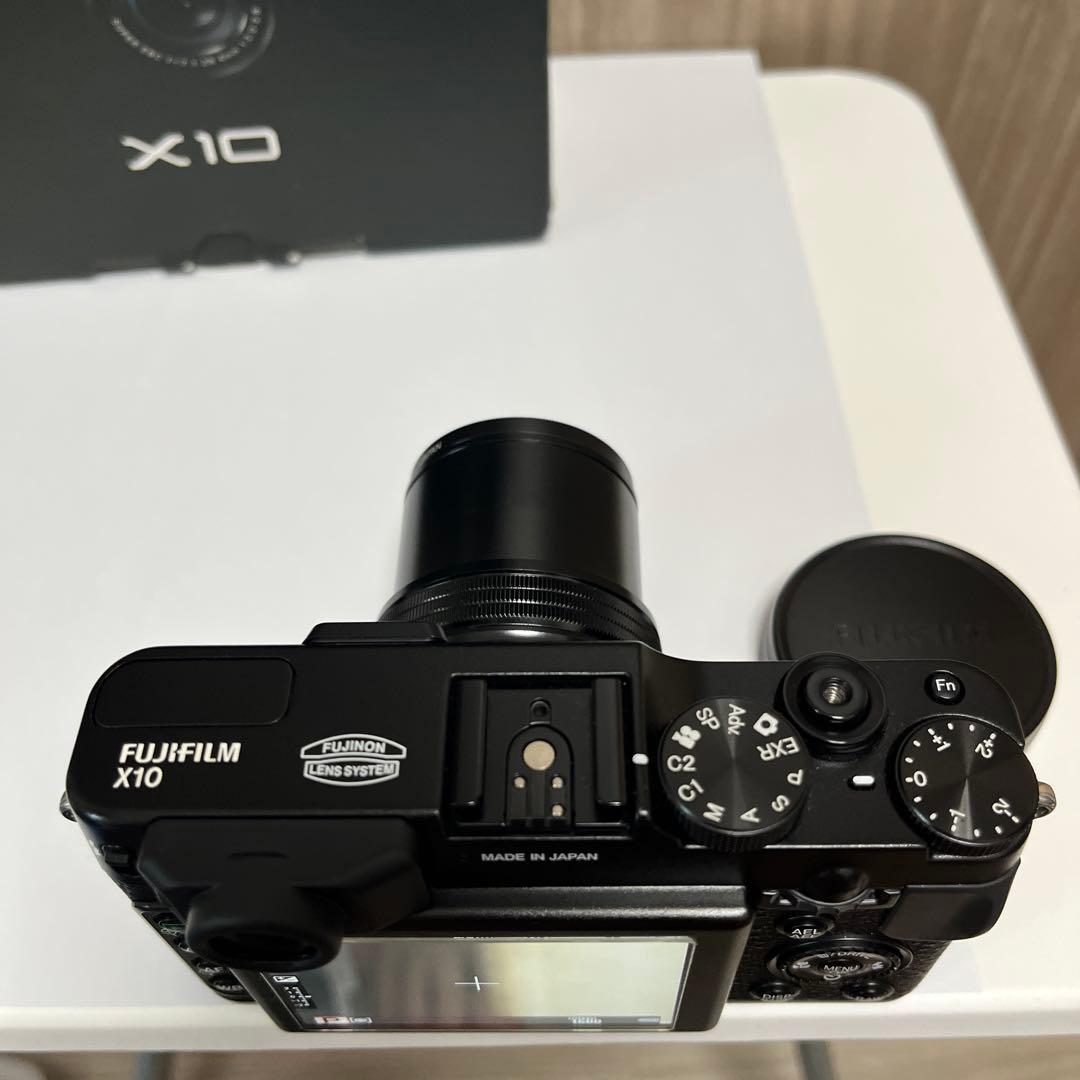 美品　Fujifilm X10 コンパクトデジタルカメラ