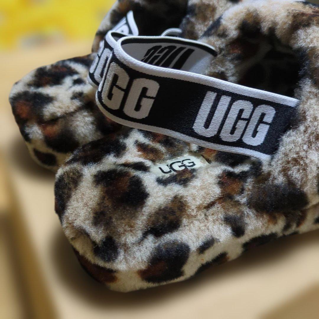 UGG豹柄モコモコ FLUFF YEAH SLIDEレオパードサンダル