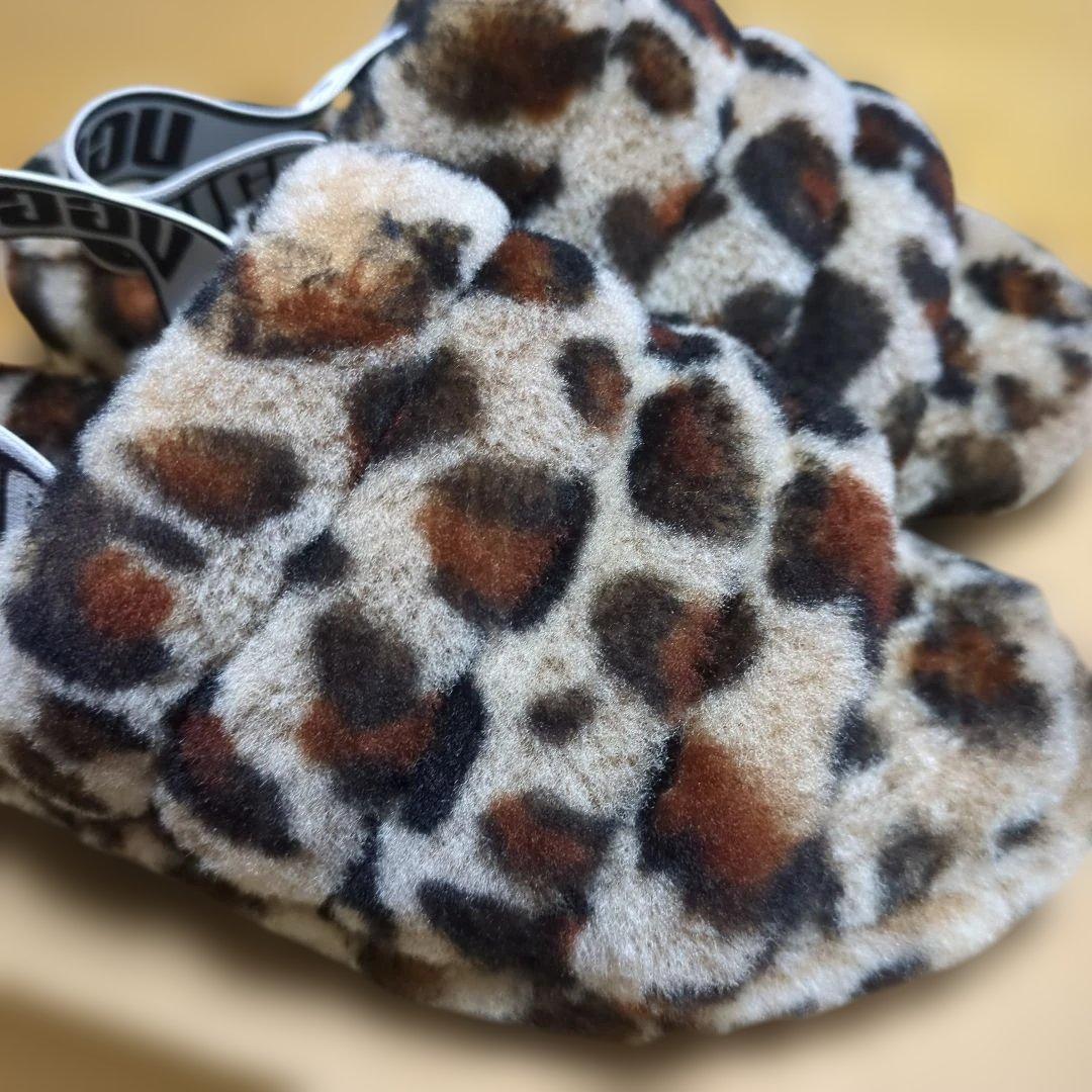 UGG豹柄モコモコ FLUFF YEAH SLIDEレオパードサンダル