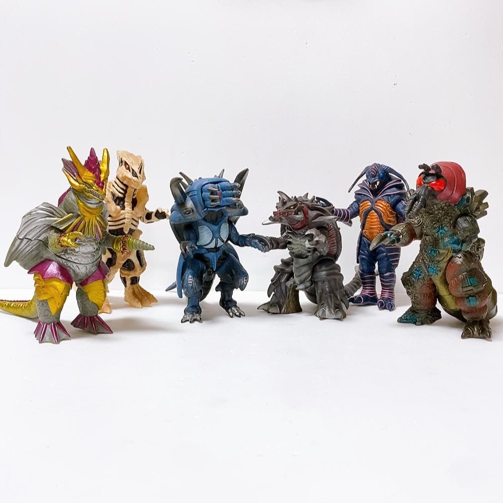 専用　ウルトラマンコスモス ＋ガイア 怪獣 6体セット