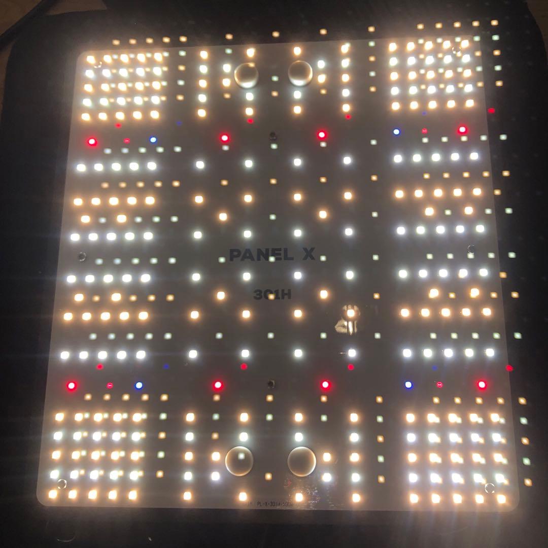 Brim パネルX 301H 100W 4000K-4300K