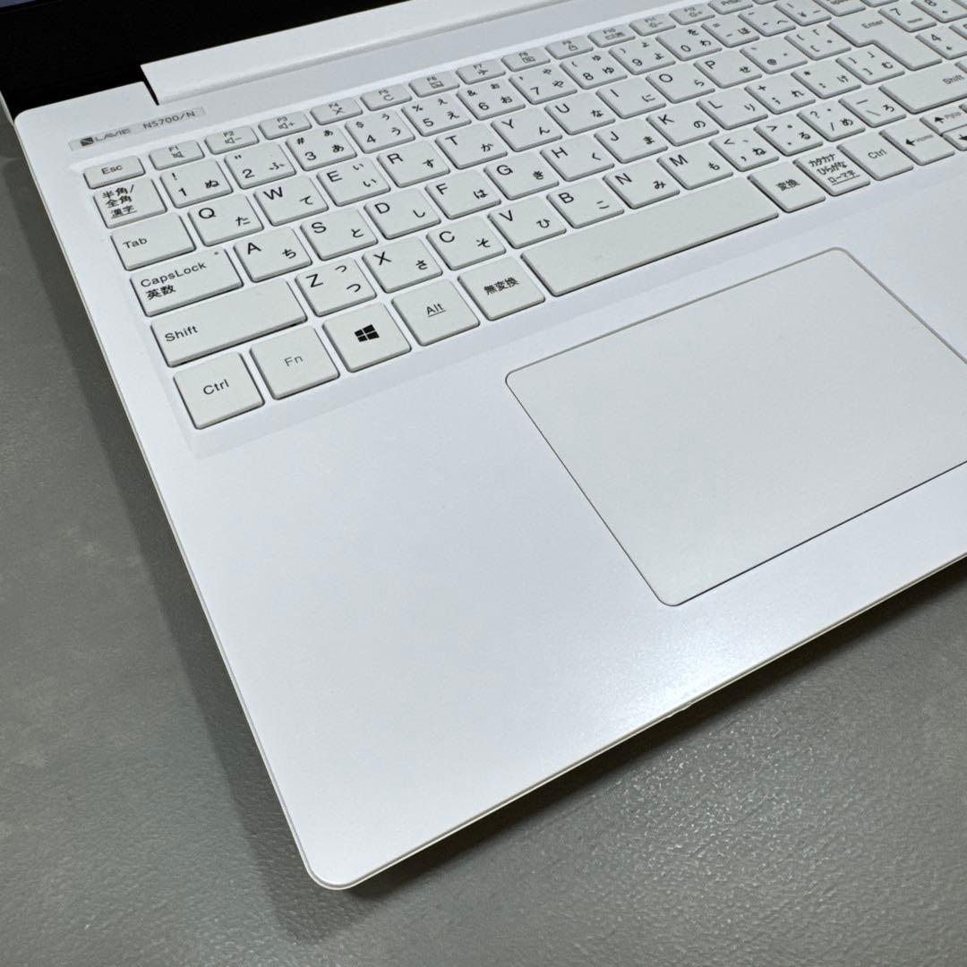 【高性能】NECプレミアムホワイト☘8世代i7☘NVMe256GB+1TB