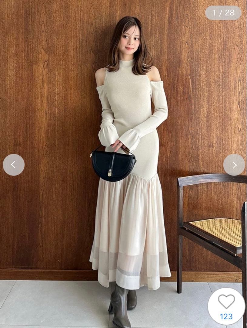 スナイデル　Sustainableコールドショルダーニットワンピース