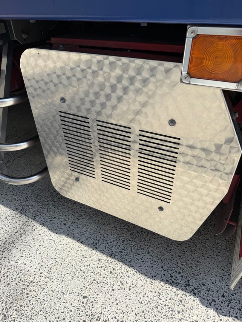 初期型、ファイブスターギガ、ウロコマフラーカバー