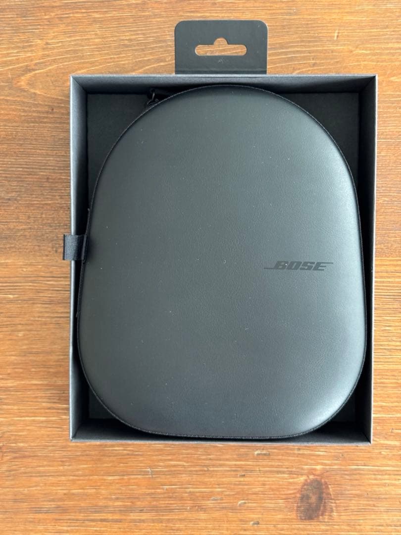 ほぼ新品Bose Noise Cancelling Headphones 700